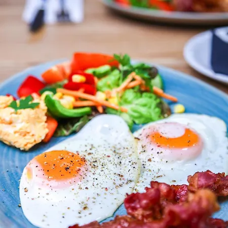 Ξενοδοχείο Abasto & 3*