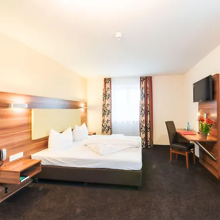 Abasto & Hotell Maisach (Bavaria)