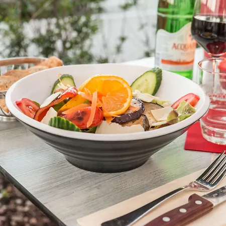 Abasto & 3* Maisach (Bavaria)